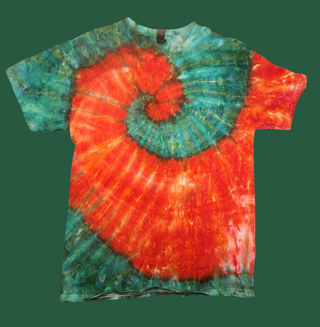 Red green short sleeve size adult large