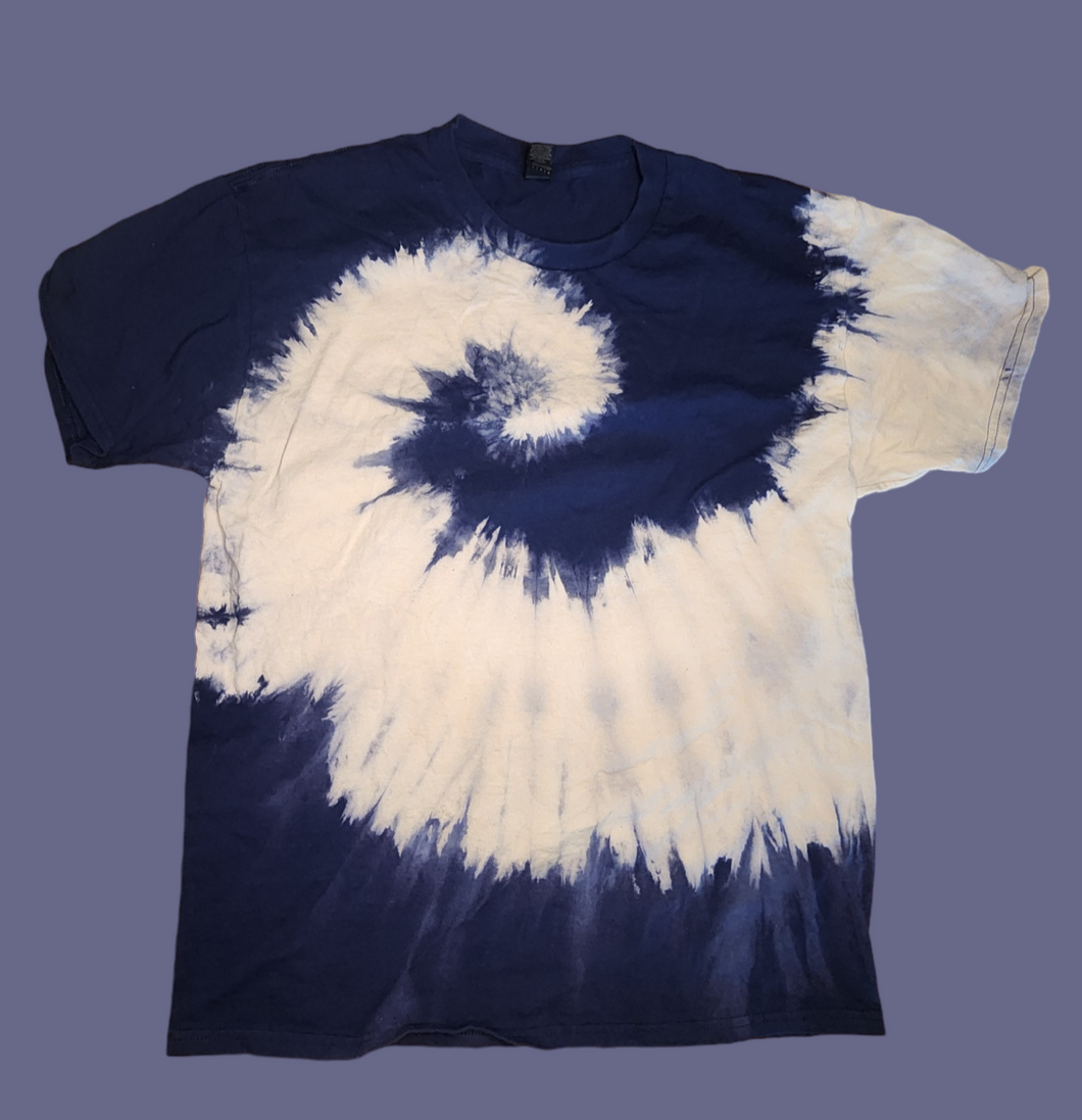 Reverse navy swirl short sleeve size adult large