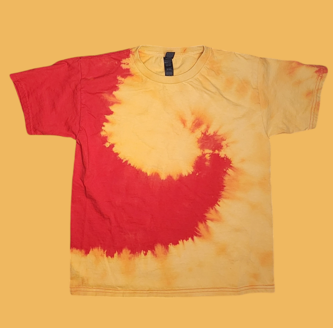 Reverse red short sleeve size large