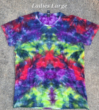 Load image into Gallery viewer, Scrunch Short Sleeve Tshirt Size Ladies Large
